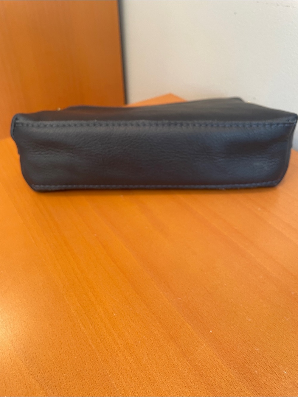 Portland Leather Crossbody - Picture 4 of 8
